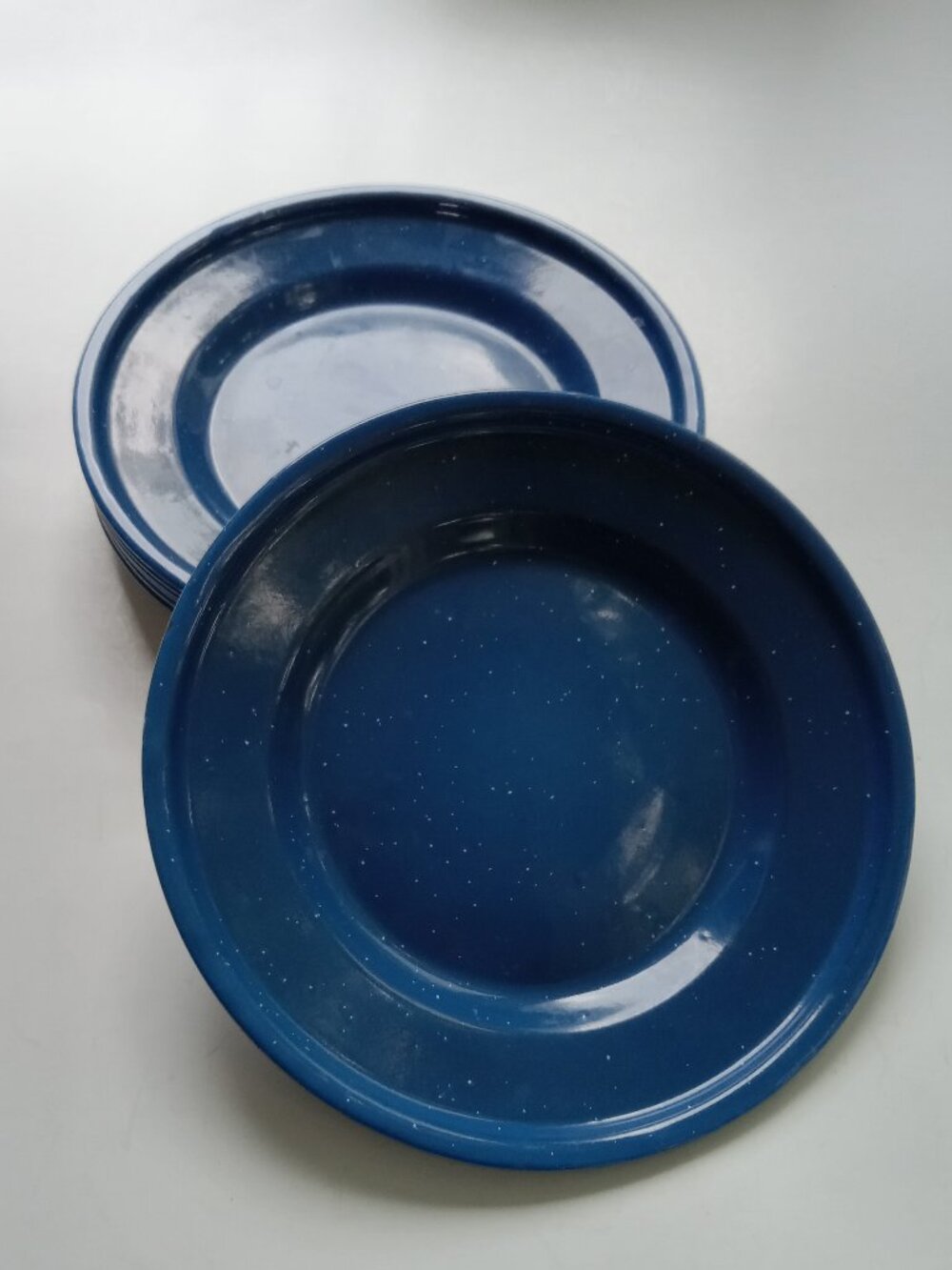 Vtg Blue Speckled ENAMELWARE 7 Dinner Plates Metal Decor Camping Granitware